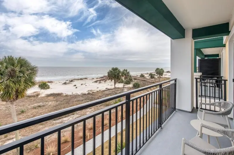 オーシャンビュースタンダードルームバルコニー付き, Courtyard By Marriott Jekyll Island