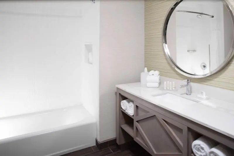 クイーンサイズベッドのスタンダードルーム, Courtyard By Marriott Jekyll Island