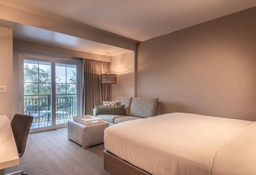 带海景的带双人床的标准间, Courtyard By Marriott Jekyll Island