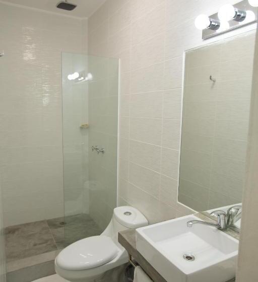 غرفة قياسية ثلاثية, El Caite San Juan Del Sur