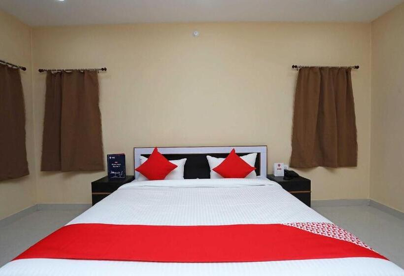 Deluxe Trippelrum, Archie Oasis