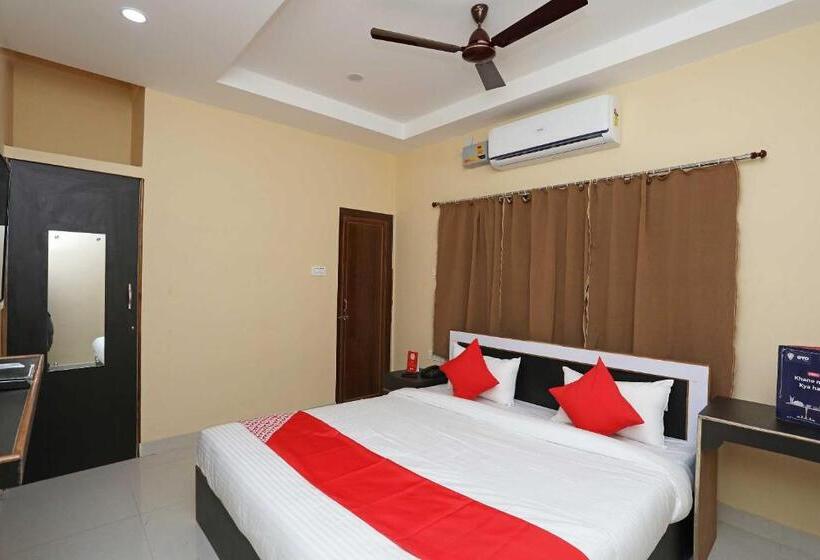 Deluxe Trippelrum, Archie Oasis