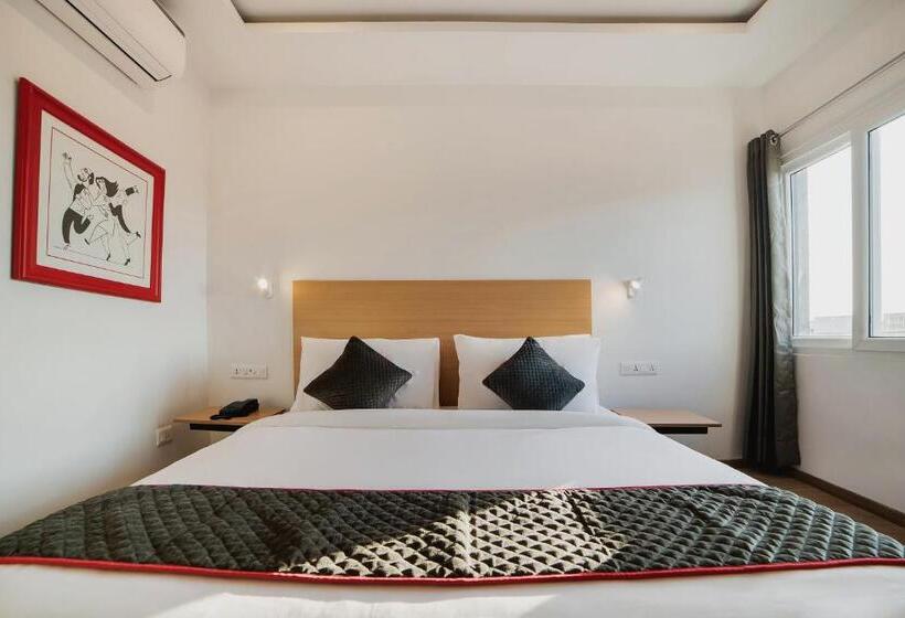 三人经典房间, Oyo 76587 Townhouse Shamshabad