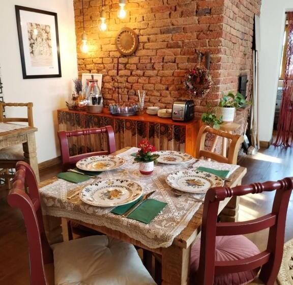 Семейный Номер, Pensiunea Agora