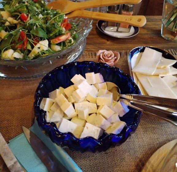 Номер Deluxe, Pensiunea Agora