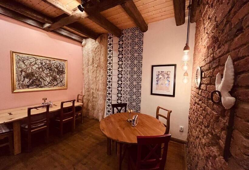 Номер Deluxe, Pensiunea Agora