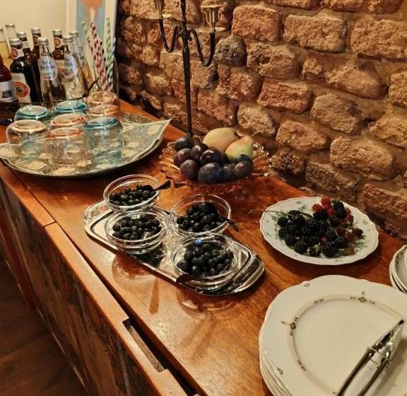 Номер Стандарт Вид на Сад, Pensiunea Agora