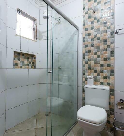 标准三人间, Pousada Salome