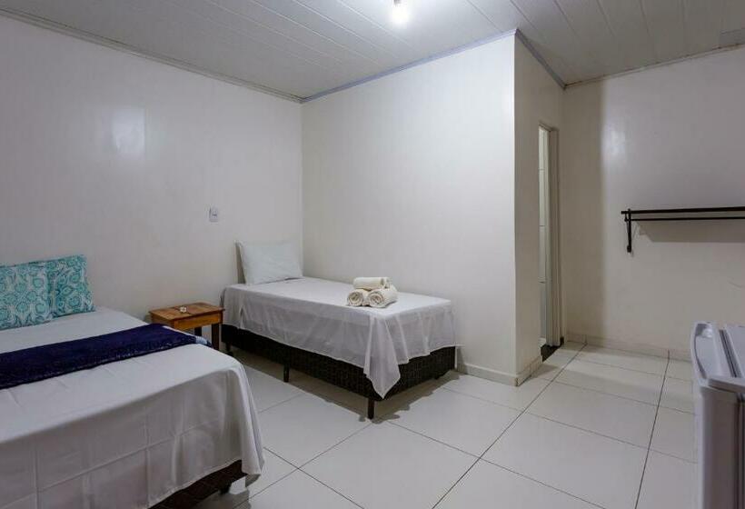 标准三人间, Pousada Salome