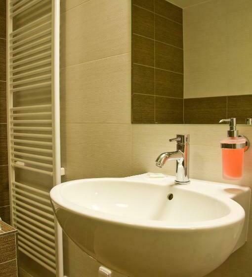 스탠다드 트리플 룸, Lidový Dům