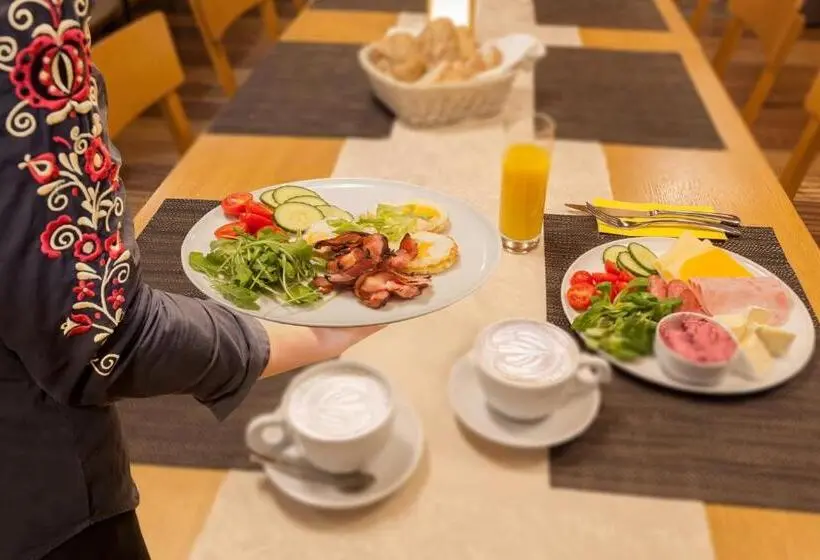 スタンダードルーム, Lidový Dům