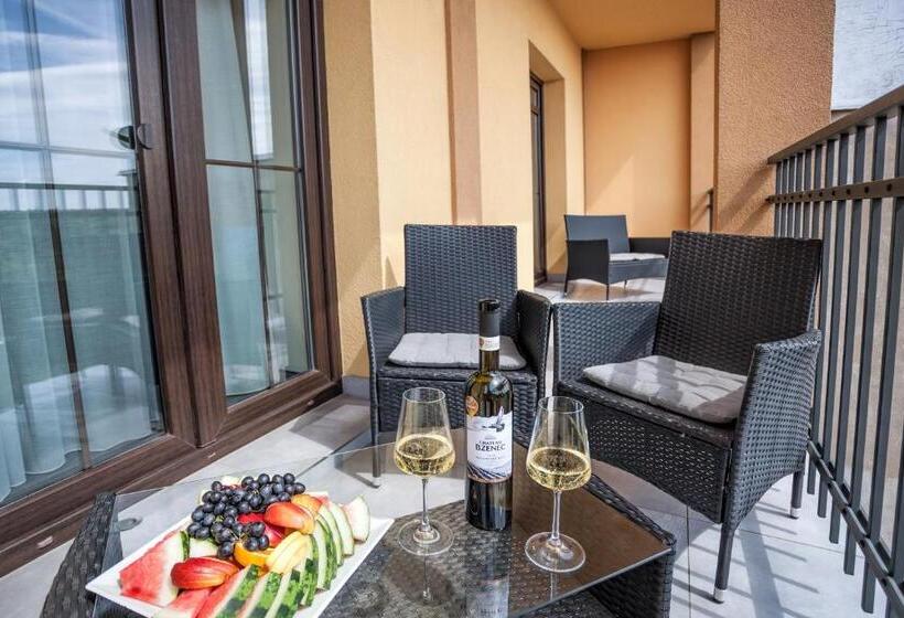 스위트, Lidový Dům