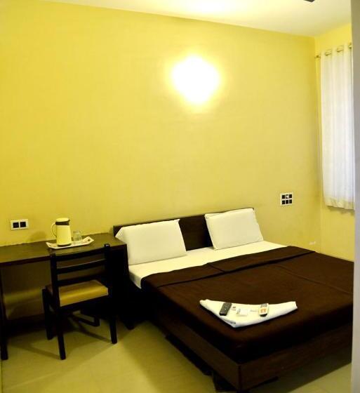 Quarto deluxe, Pandharinath Lodge