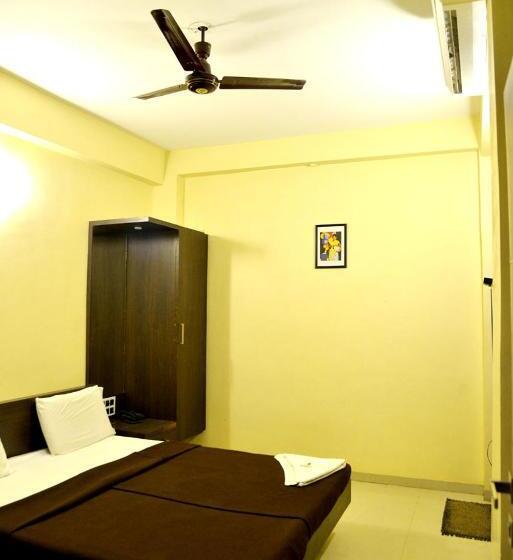 Номер Deluxe, Pandharinath Lodge
