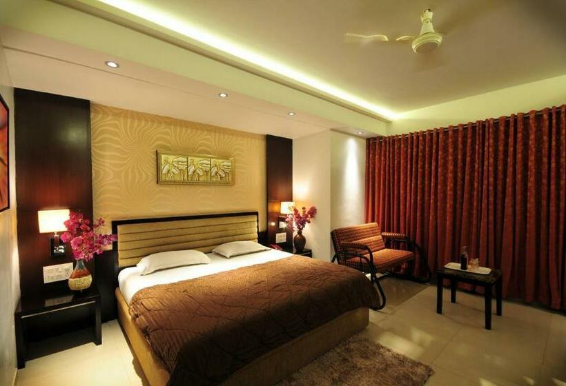 חדר דלוקס, Surabhi Regency