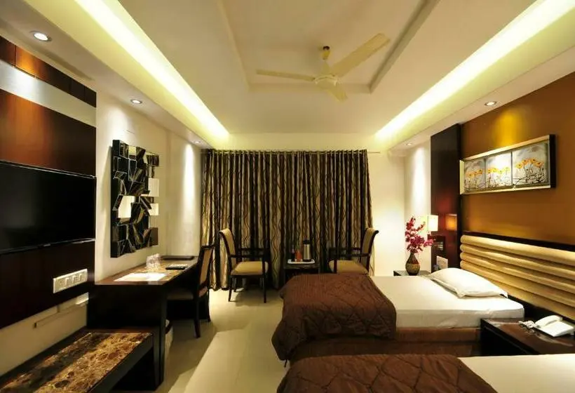 デラックスルーム, Surabhi Regency