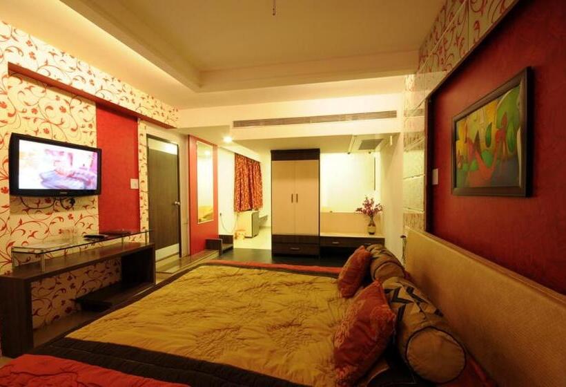 סוויטה נשיאותית, Surabhi Regency