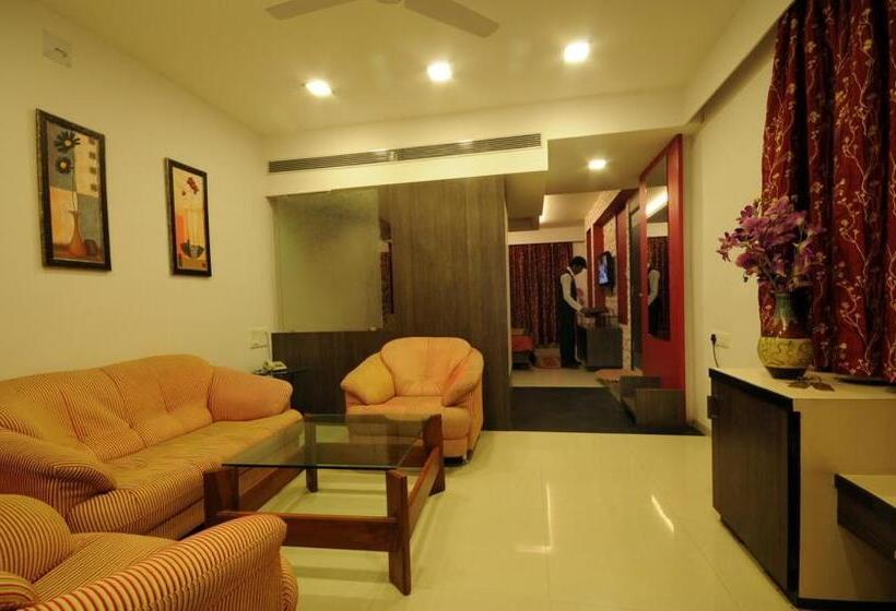 סוויטה נשיאותית, Surabhi Regency