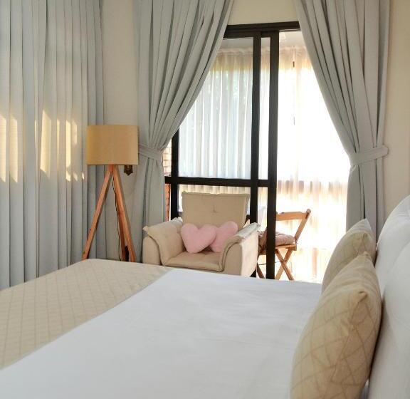 جناح مزود بجاكوزى, Pousada Estrela Mares