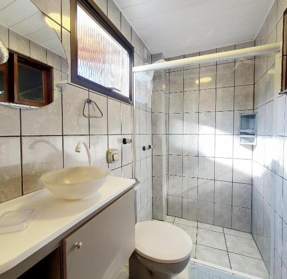 جناح, Pousada Estrela Mares