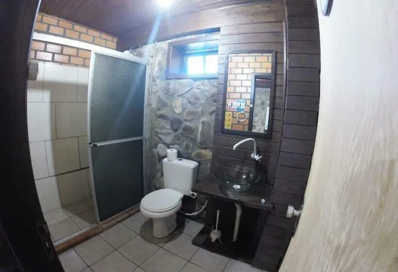 ルームシェアのワンベッド, Albergue Explorer   Hostel