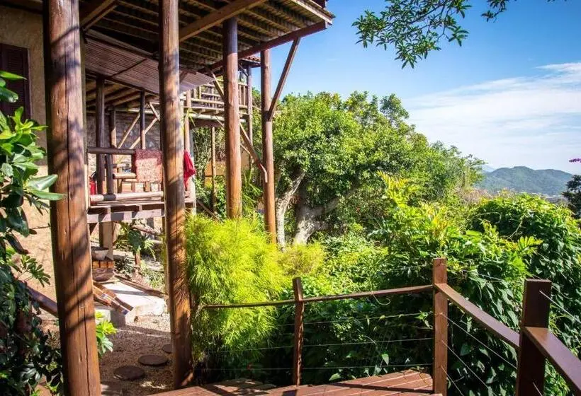 デラックススイート, Albergue Explorer   Hostel