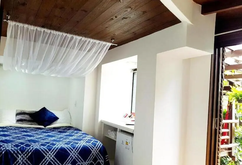 デラックススイート, Albergue Explorer   Hostel