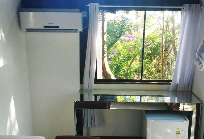 スーペリアースイート, Albergue Explorer   Hostel