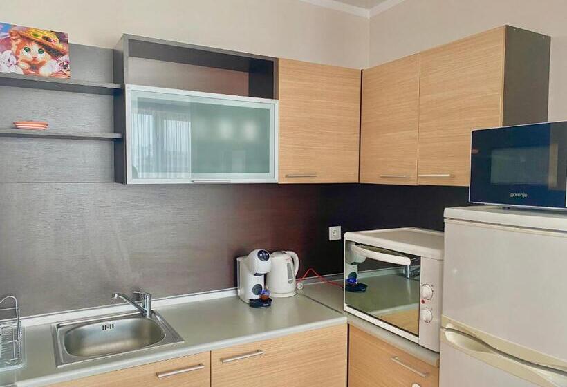 Апартаменты 1 Спальня, Apartments In Sunny Island Complex