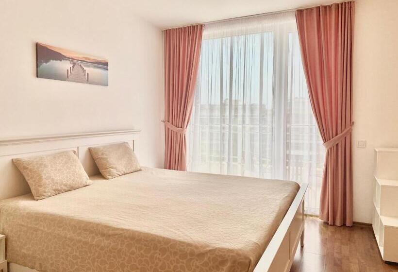 شقة غرفة واحدة, Apartments In Sunny Island Complex