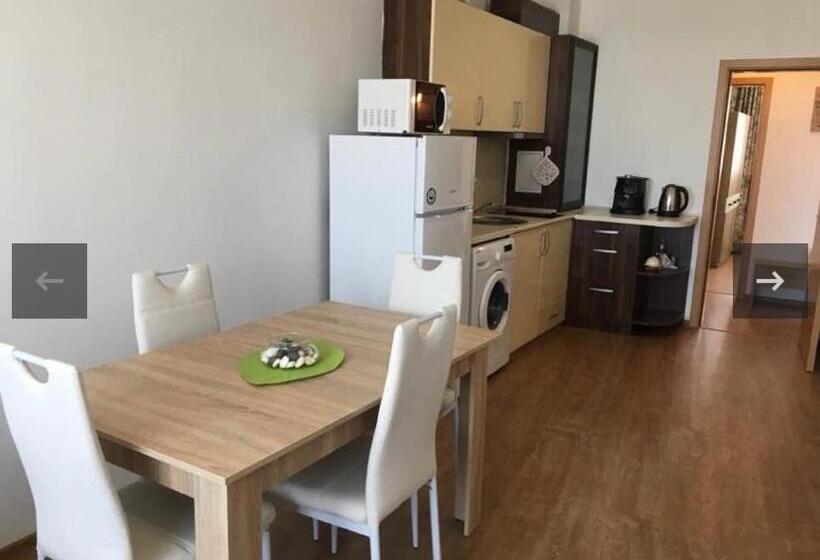 شقة غرفة واحدة مطلة على البحر, Apartments In Sunny Island Complex