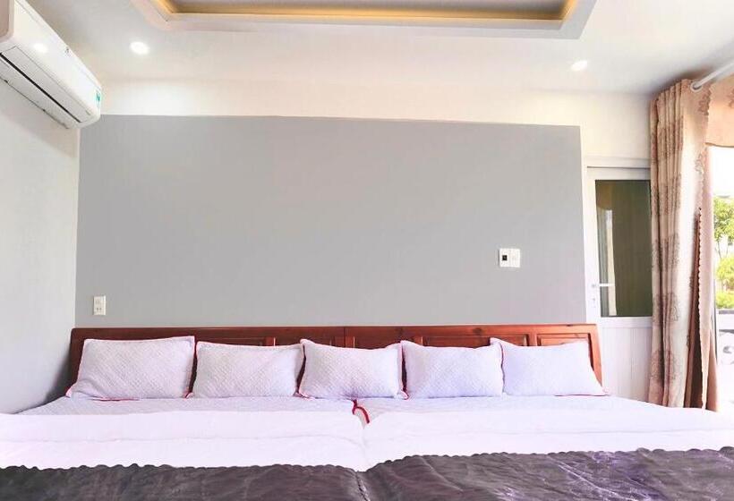 اتاق سوپریور با تخت بزرگ, Hoàng Thịnh