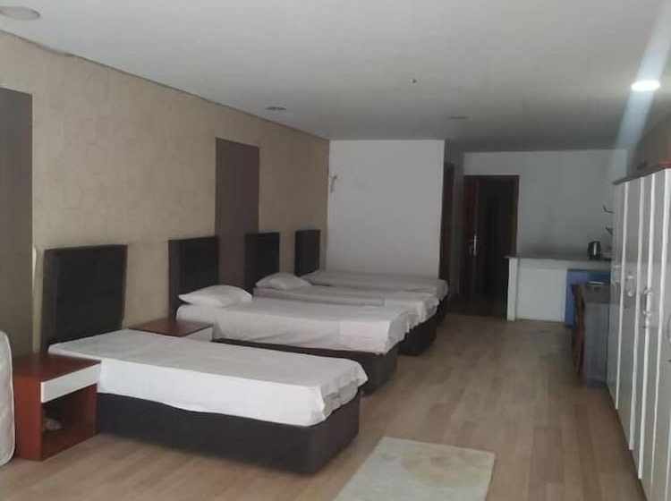 スタンダードルーム, Safir