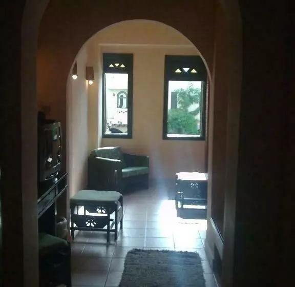 اتاق لوکس, Amar Sina Egyptian Village