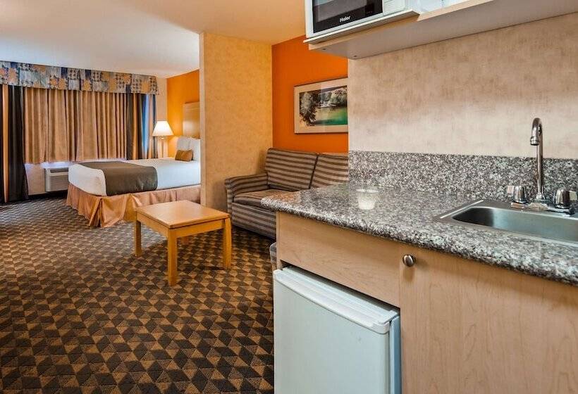 جناح, Best Western Plus North Las Vegas Inn & Suites