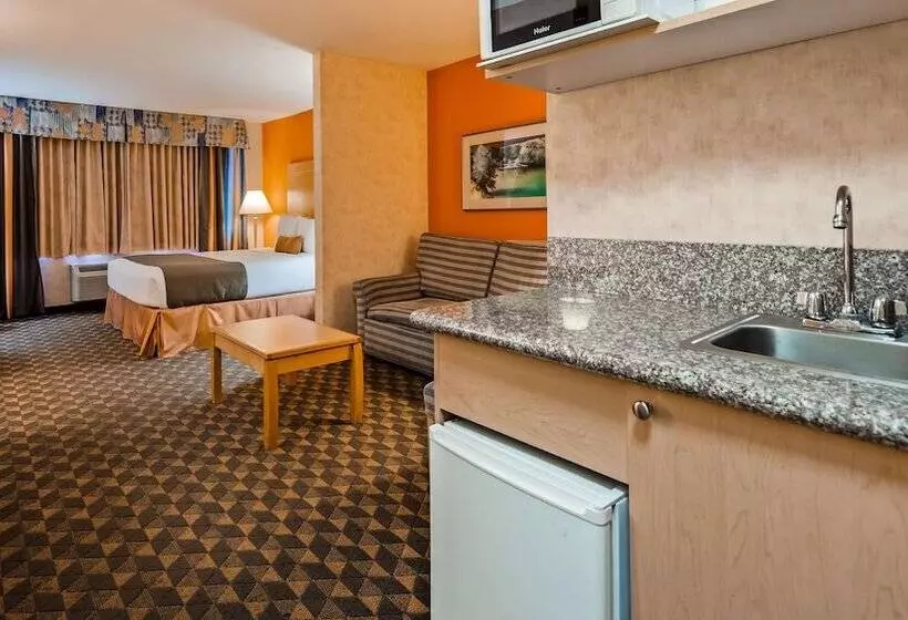 スイート, Best Western Plus North Las Vegas Inn & Suites