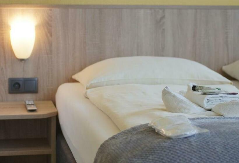 带共用浴室的标准房间, Kieler Hof Am Hauptbahnhof   Hamburg Central Station