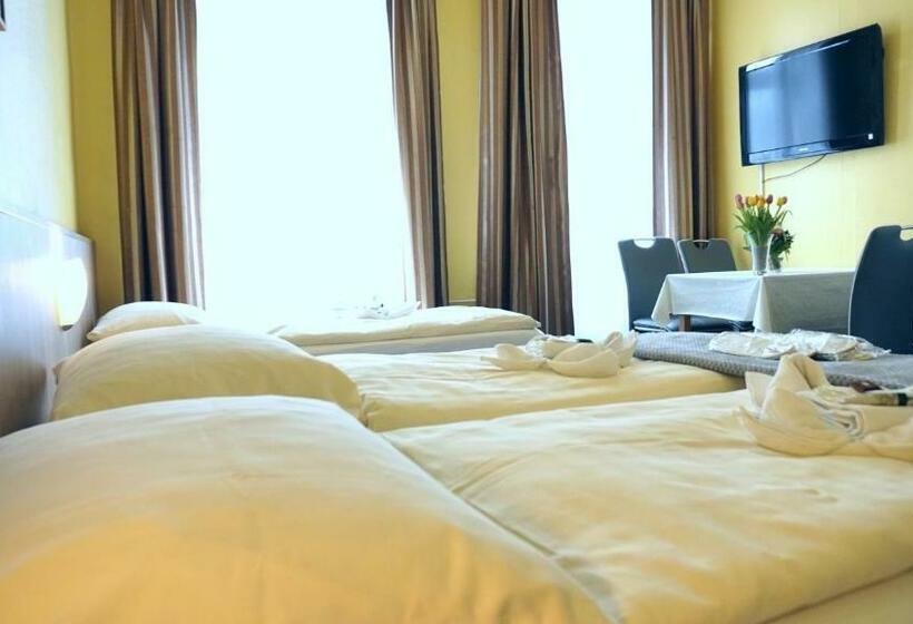 标准四人间共用浴室, Kieler Hof Am Hauptbahnhof   Hamburg Central Station