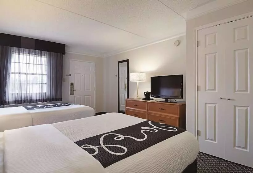 ２ダブルベッドのスタンダードルーム, La Quinta By Wyndham Miami Airport East