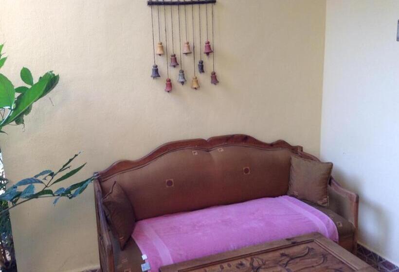 Полулюкс с Балконом, Palmeras