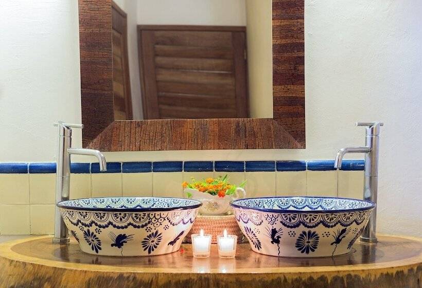 マスタースイートルーム, Ser Casasandra Boutique