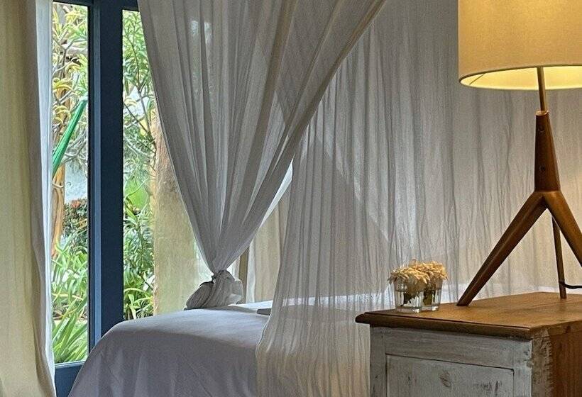 Suíte, Ser Casasandra Boutique