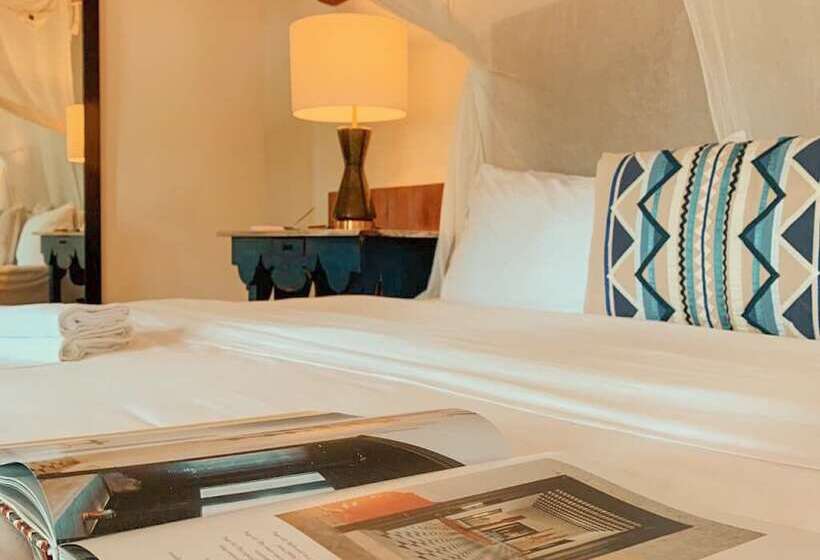 スイート, Ser Casasandra Boutique