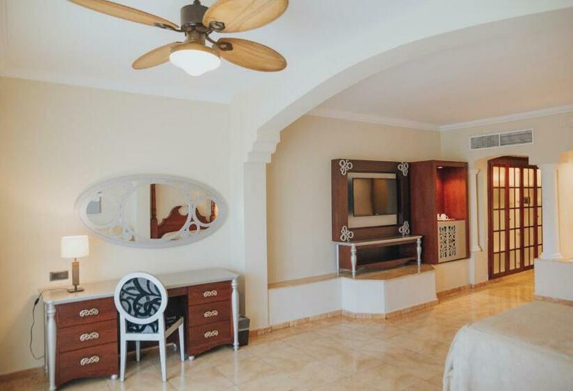 ハイドロマッサージバス付きジュニアスイート, Majestic Colonial Punta Cana All Inclusive