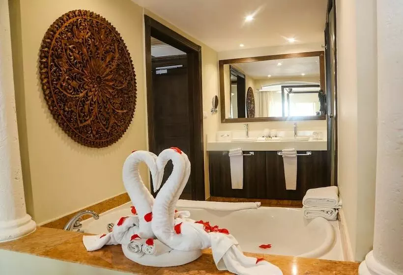 ハイドロマッサージバス付きジュニアスイート, Majestic Colonial Punta Cana   All Inclusive