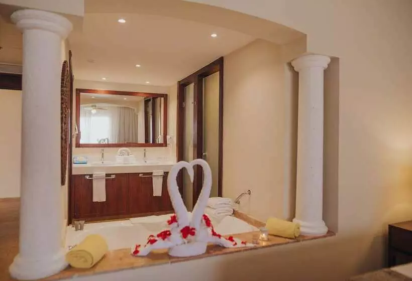 ハイドロマッサージバス付きジュニアスイート, Majestic Colonial Punta Cana   All Inclusive