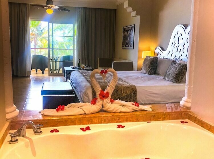 オーシャンビュージュニアスイート, Majestic Colonial Punta Cana All Inclusive