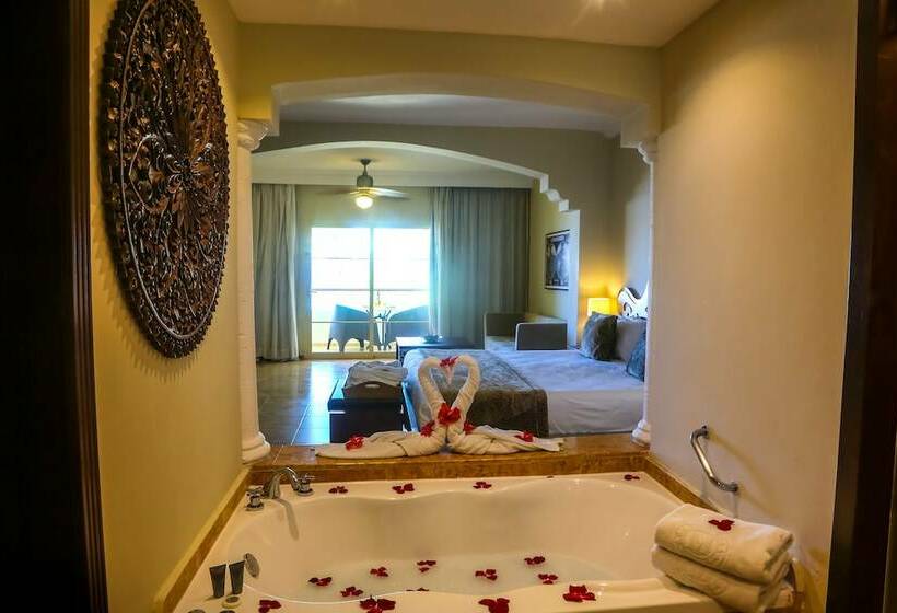 オーシャンビュージュニアスイート, Majestic Colonial Punta Cana All Inclusive