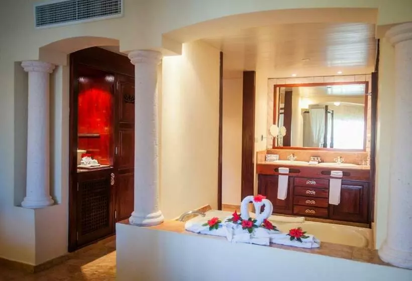 ハイドロマッサージバス付きスイート, Majestic Colonial Punta Cana   All Inclusive