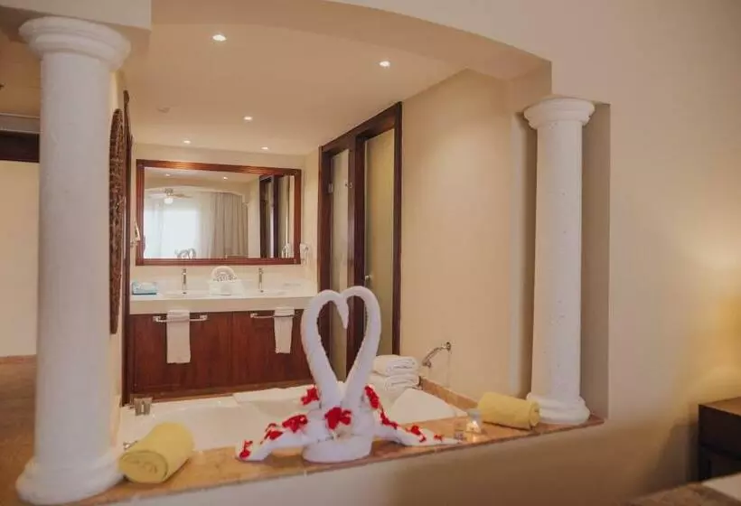 ジュニアスイートクラブ シービュー, Majestic Colonial Punta Cana   All Inclusive